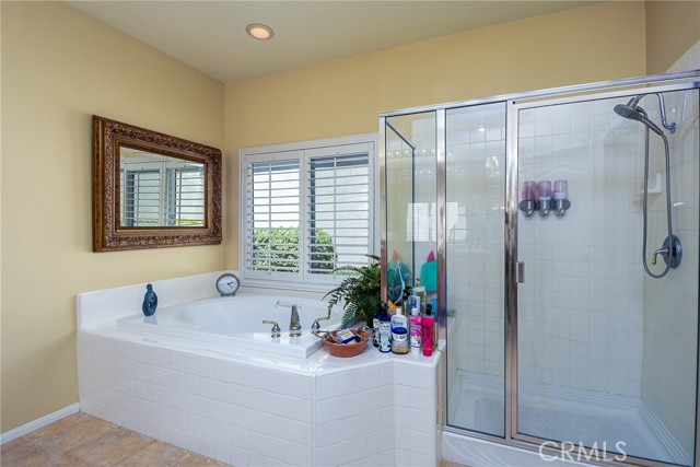 24182 Via Llano, Murrieta CA: https://media.crmls.org/medias/21a1a7c3-243f-4a8d-b75c-8d40ea6de531.jpg