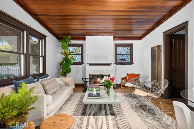 3017 Elm Avenue, Manhattan Beach, California 90266, 2 Bedrooms Bedrooms, ,2 BathroomsBathrooms,Residential,Sold,Elm,SB21199179