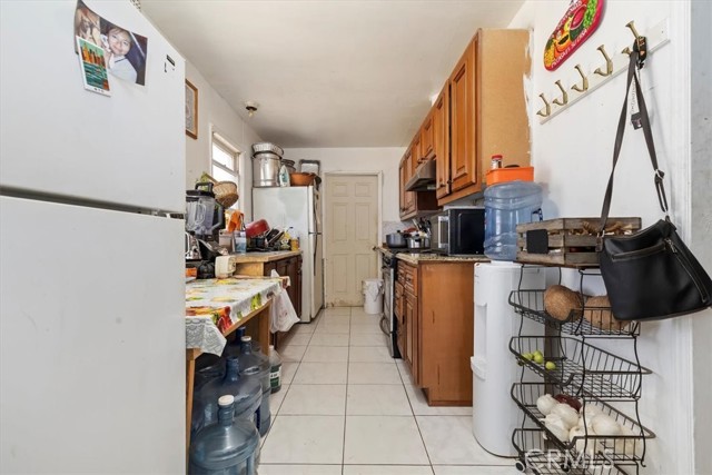 Image 9 of 33 For 6336 Jones Avenue