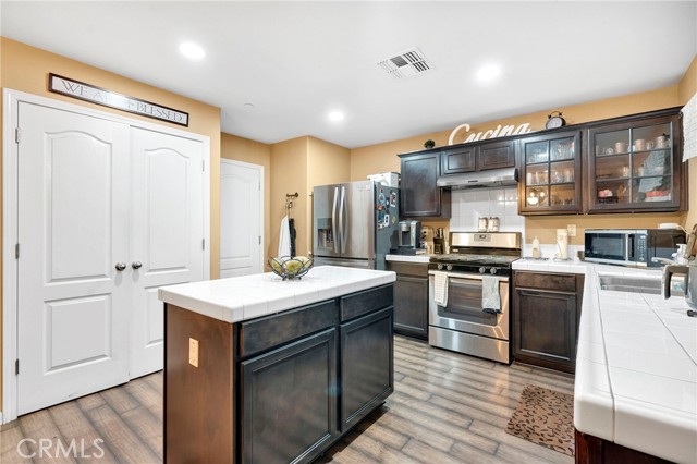 Detail Gallery Image 11 of 31 For 1418 Mandarin, Madera,  CA 93638 - 4 Beds | 2/1 Baths