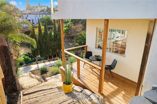 1871 Heidleman Road, Los Angeles CA: https://media.crmls.org/medias/21a6a9ba-d023-484e-972e-7d5919f40696.jpg