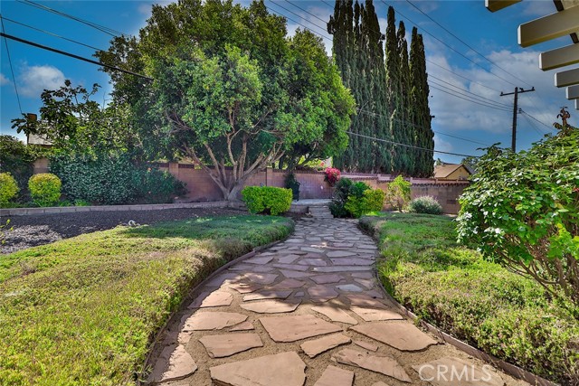 Detail Gallery Image 28 of 34 For 2212 Cordero Ave, Simi Valley,  CA 93065 - 3 Beds | 1/1 Baths