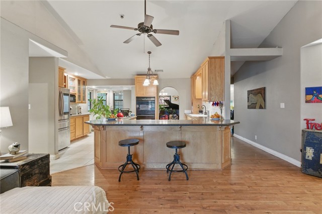 24980 Sunset Way, Tehachapi CA: https://media.crmls.org/medias/21a76fd4-61ad-4735-be31-cdba4bc031fe.jpg