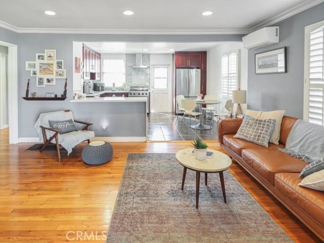 8318 Kittyhawk Avenue, Los Angeles CA: https://media.crmls.org/medias/21a7959a-926e-4513-a32c-37a208b6794e.jpg