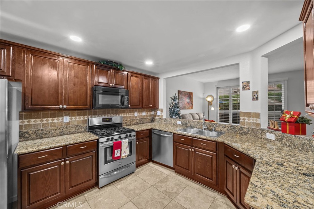 MLS #IV25265191 image #13