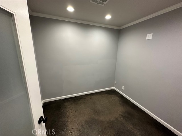 14521 Arminta Street, Panorama City (los Angeles), California 91402, ,Commercial Lease,For Rent,14521 Arminta Street,CRSB24160651