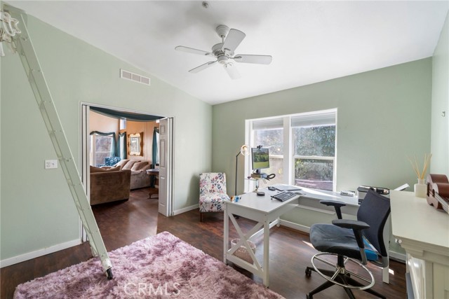 2311 Rose Road, Fallbrook CA: https://media.crmls.org/medias/21a7b993-c5a5-4dba-9796-a1cc65db17e7.jpg