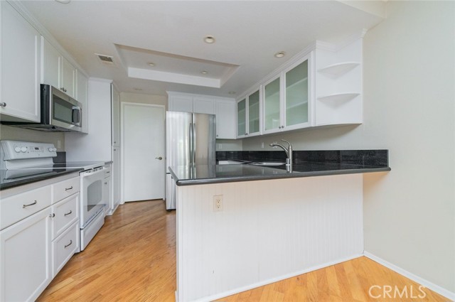 Detail Gallery Image 11 of 24 For 96 Stanford Ct, Irvine,  CA 92612 - 2 Beds | 1/1 Baths