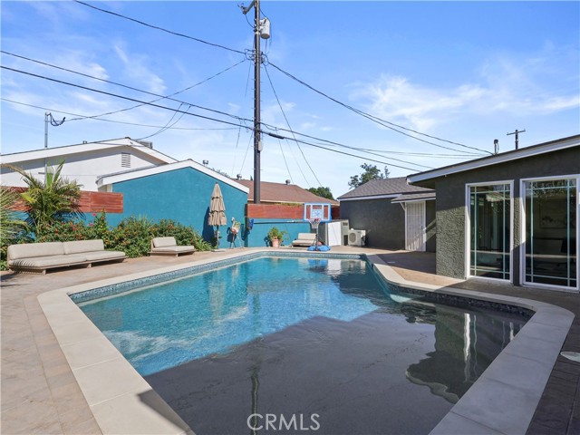Detail Gallery Image 43 of 57 For 8110 Lesner Ave, Lake Balboa,  CA 91406 - 3 Beds | 2 Baths
