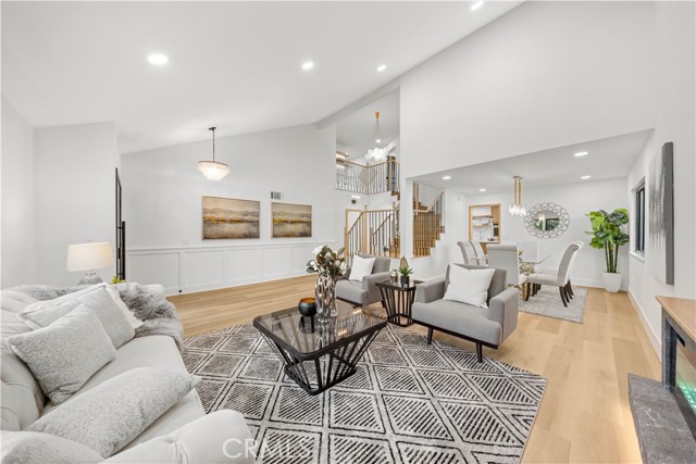 25011 Mammoth Circle, Lake Forest CA: https://media.crmls.org/medias/21a814ef-8f80-4761-b809-786ce677adb9.jpg