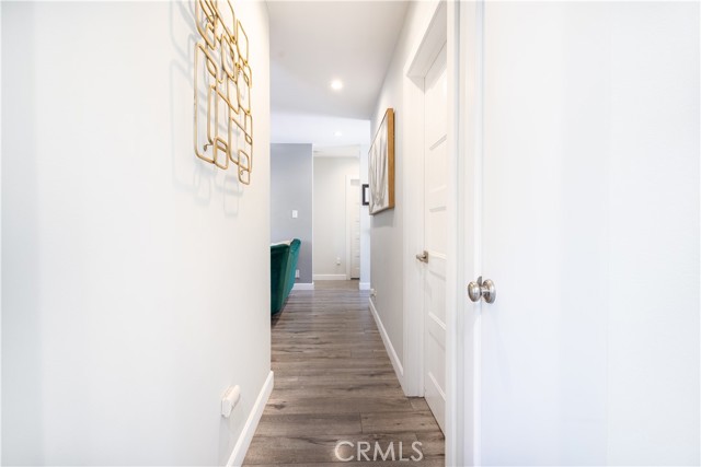 Detail Gallery Image 7 of 30 For 5715 Cahill Ave, Tarzana,  CA 91356 - 3 Beds | 2 Baths