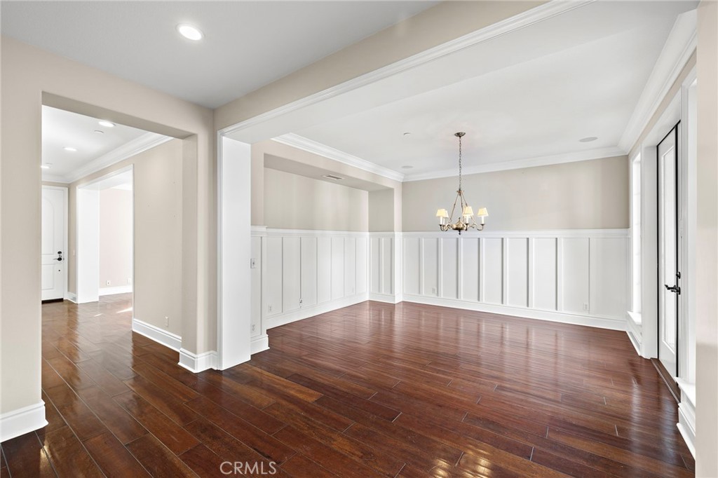 MLS #OC25270538 image #6