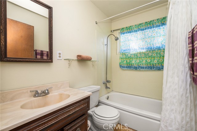 Detail Gallery Image 20 of 28 For 6623 Pioneer Bld, Whittier,  CA 90606 - 4 Beds | 2 Baths