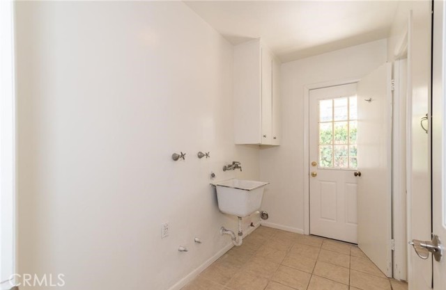 Detail Gallery Image 15 of 29 For 5385 Grassy Trail Dr, Riverside,  CA 92504 - 3 Beds | 2/1 Baths