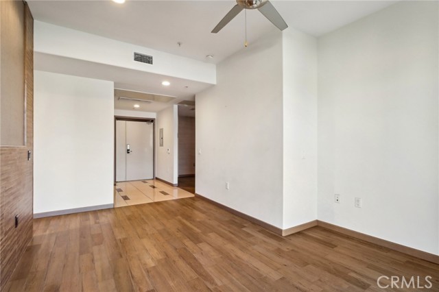 Detail Gallery Image 10 of 41 For 903 S New Hampshire Ave #303,  Los Angeles,  CA 90006 - 3 Beds | 2 Baths