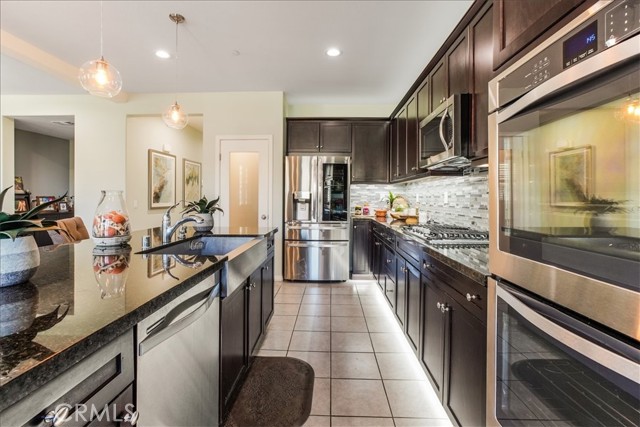 27323 Ardella Place, Saugus CA: https://media.crmls.org/medias/21abeda4-0204-4d21-9592-0a32a8c455af.jpg