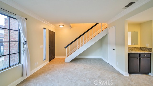 Detail Gallery Image 5 of 42 For 1013 W Linden St #5,  Riverside,  CA 92507 - 2 Beds | 1/1 Baths