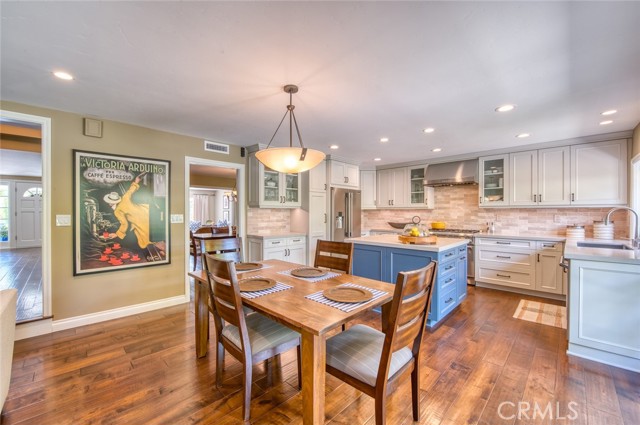 21ae1762 2b3e 4df6 B2d9 62fdd9beba1a