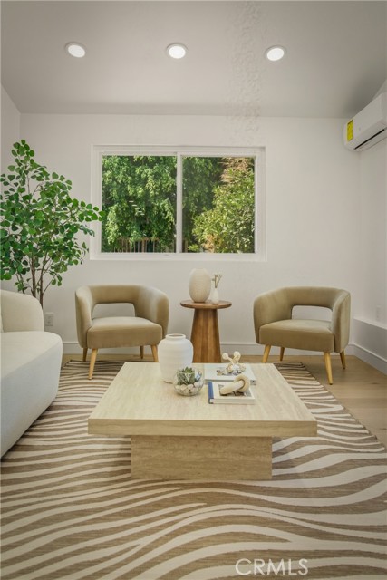 Detail Gallery Image 11 of 41 For 6150 Strickland Ave, Highland Park,  CA 90042 - 3 Beds | 2 Baths