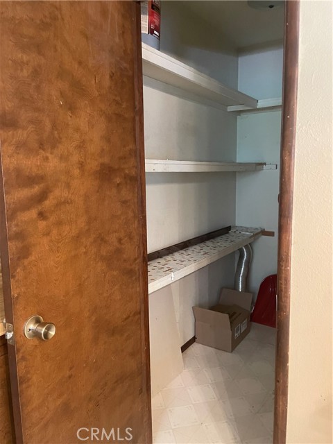 652 Knoll Drive, Crestline CA: https://media.crmls.org/medias/21aedb1a-79b6-45f0-8014-db3857c9f9e6.jpg