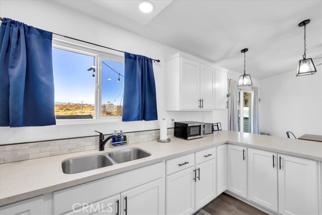 Detail Gallery Image 10 of 75 For 670 Ducor Ave, Landers,  CA 92285 - 4 Beds | 2 Baths