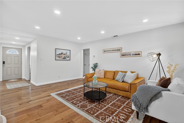 Detail Gallery Image 10 of 41 For 18309 Faysmith Ave, Torrance,  CA 90504 - 3 Beds | 2 Baths