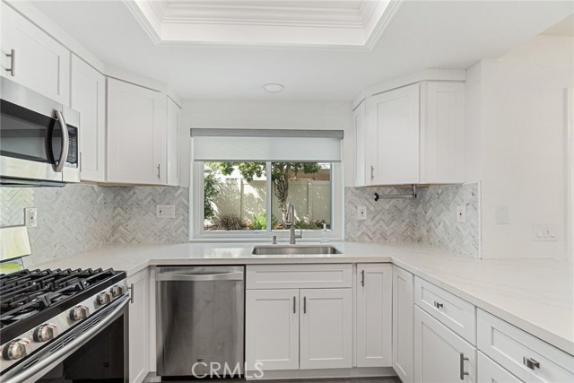 Detail Gallery Image 18 of 41 For 28805 Vista Aliso Rd, Trabuco Canyon,  CA 92679 - 4 Beds | 2/1 Baths