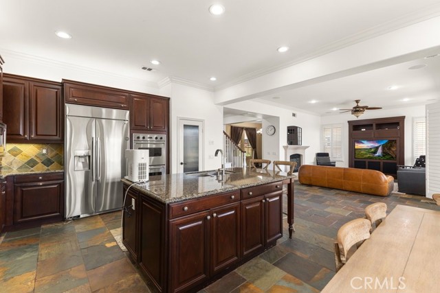 Detail Gallery Image 13 of 48 For 4067 Hoosier Lawn Way, Yorba Linda,  CA 92886 - 4 Beds | 3/1 Baths