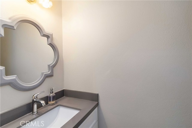 Detail Gallery Image 19 of 21 For 2421 Chandler Ave #2,  Simi Valley,  CA 93065 - 2 Beds | 2/1 Baths