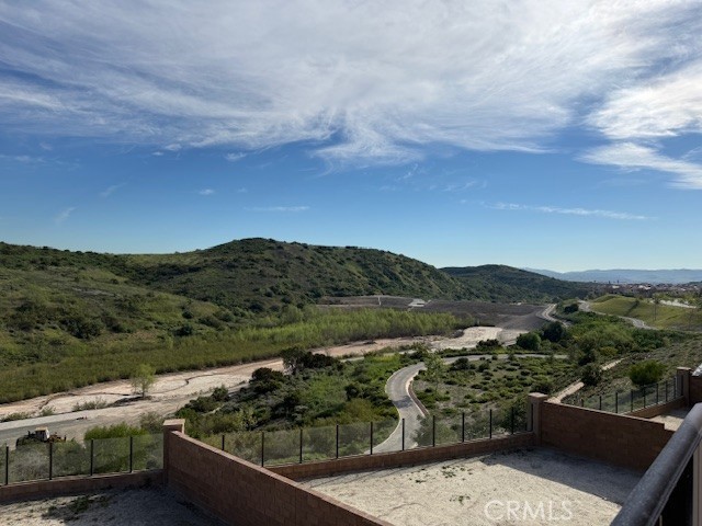 Detail Gallery Image 7 of 7 For 226 Canterbury, Irvine,  CA 92618 - 4 Beds | 4 Baths