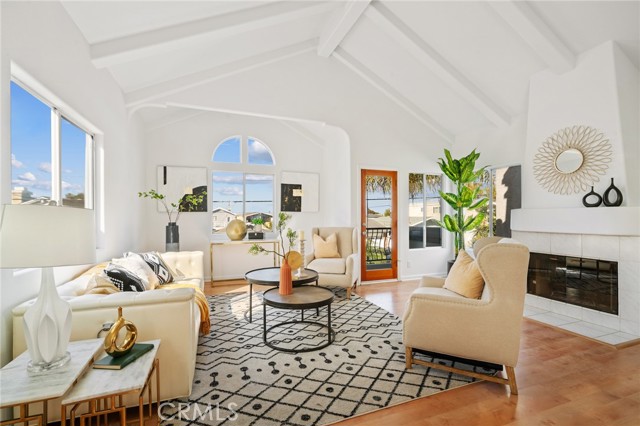 1734 Haynes Lane, Redondo Beach, California 90278, 3 Bedrooms Bedrooms, ,2 BathroomsBathrooms,Residential,Sold,Haynes,TR22049569