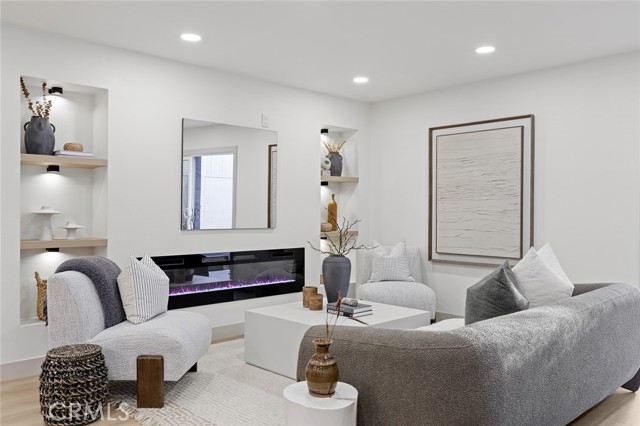 Detail Gallery Image 8 of 42 For 15361 Pickford St, Westminster,  CA 92683 - 3 Beds | 3 Baths