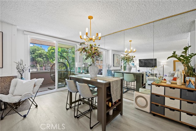 Detail Gallery Image 10 of 58 For 6315 Green Valley #100,  Culver City,  CA 90230 - 2 Beds | 2 Baths