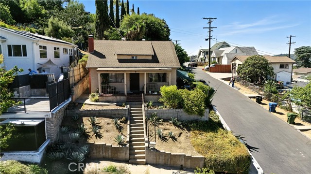 6178 Roy Street, Los Angeles CA: https://media.crmls.org/medias/21b15555-a420-4120-ad38-40fccafee843.jpg