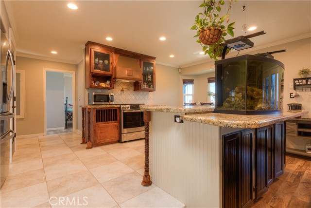 Detail Gallery Image 13 of 71 For 3929 Pardes Way, Paradise,  CA 95969 - 4 Beds | 3 Baths