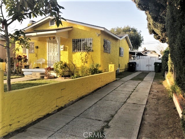 633 W 104th Pl, Los Angeles, CA 90044