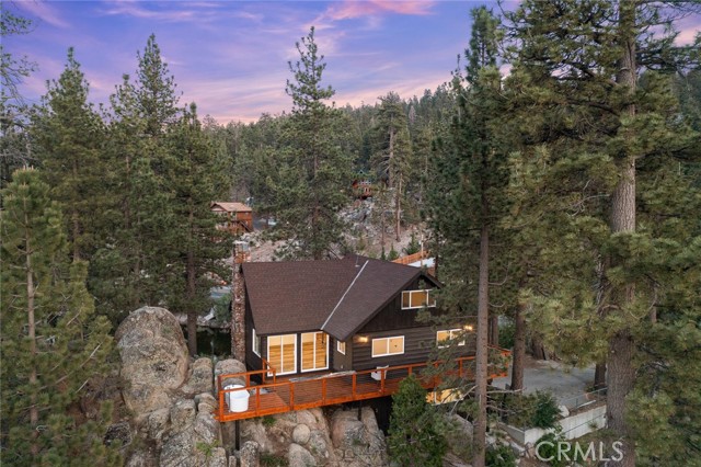 Detail Gallery Image 9 of 71 For 827 Penninsula, Big Bear Lake,  CA 92315 - 3 Beds | 2 Baths