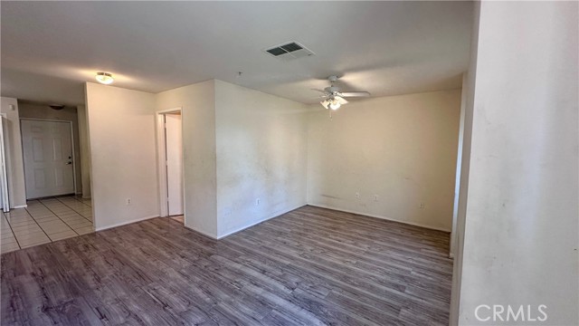 600 Hosking Avenue, Bakersfield CA: https://media.crmls.org/medias/21b3344d-1088-4ecc-a071-c56036c6280c.jpg