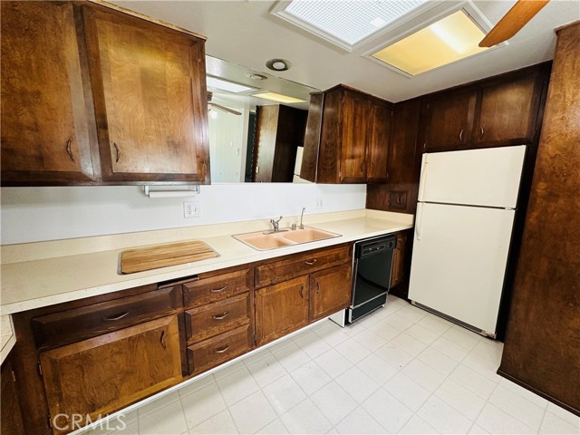 Detail Gallery Image 9 of 14 For 1630 Glenview Rd. M12-#74f, Seal Beach,  CA 90740 - 2 Beds | 1 Baths