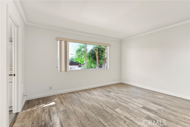 5403 Newcastle Avenue photo 32