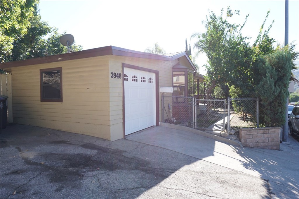 21B4Bfed 843A 4593 888F E75453C23F43 3948 Pennsylvania Avenue, Glendale, Ca 91214 &Lt;Span Style='BackgroundColor:transparent;Padding:0Px;'&Gt; &Lt;Small&Gt; &Lt;I&Gt; &Lt;/I&Gt; &Lt;/Small&Gt;&Lt;/Span&Gt;