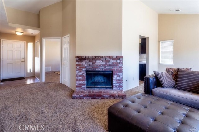 Detail Gallery Image 3 of 17 For 2361 Sonoma Dr, San Jacinto,  CA 92583 - 3 Beds | 2 Baths