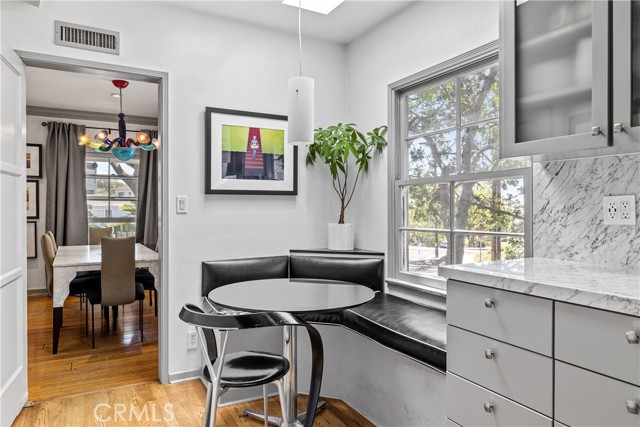 Detail Gallery Image 20 of 33 For 1701 Pier Ave, Santa Monica,  CA 90405 - 4 Beds | 2/1 Baths