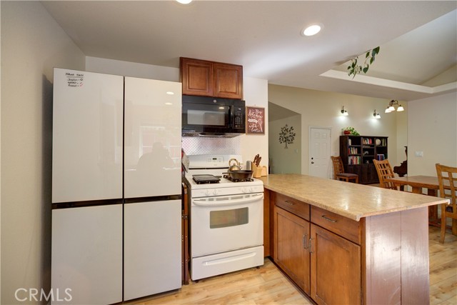 4887 Arizona Avenue, Atascadero CA: https://media.crmls.org/medias/21b5576d-eb91-4781-98a1-466aec05b320.jpg