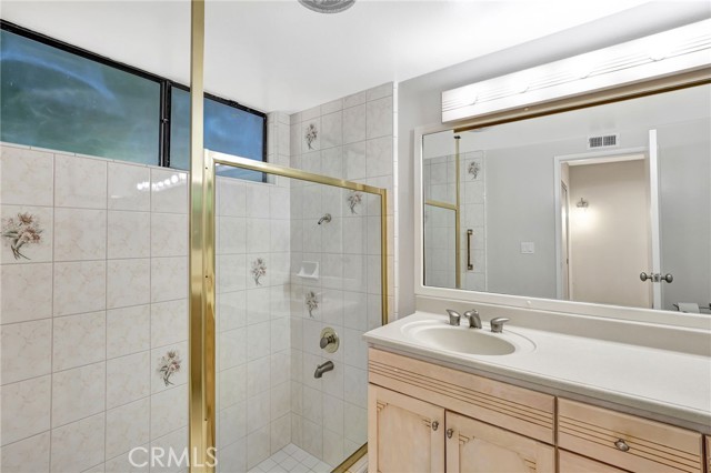 10938 Remmet Avenue, Chatsworth CA: https://media.crmls.org/medias/21b59035-3e14-441a-b603-42ccf0684454.jpg