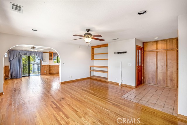 920 W Elberon Avenue, San Pedro CA: https://media.crmls.org/medias/21b60398-4add-45c7-92be-7befcc872cd7.jpg