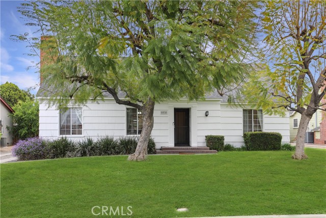 Detail Gallery Image 3 of 17 For 6014 Elenor St, Riverside,  CA 92506 - 3 Beds | 2 Baths