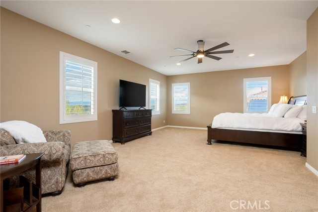 Detail Gallery Image 39 of 52 For 20530 Cheryl Ln, Saugus,  CA 91350 - 5 Beds | 4 Baths