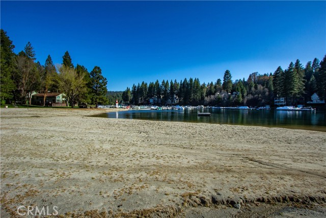 Detail Gallery Image 31 of 34 For 27821 Peninsula Dr #405,  Lake Arrowhead,  CA 92352 - 3 Beds | 2 Baths