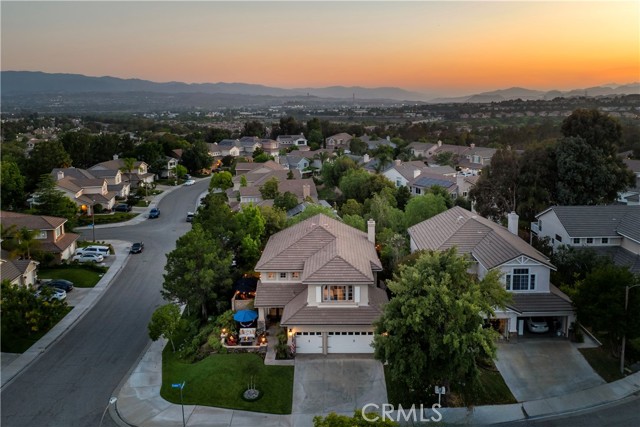 Detail Gallery Image 6 of 53 For 27705 Essex Pl, Valencia,  CA 91354 - 5 Beds | 3 Baths